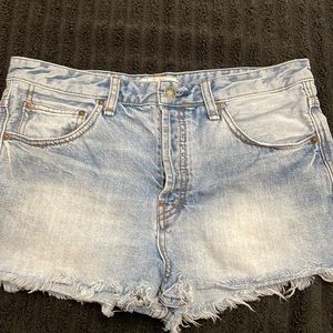 FREE PEOPLE BUTTON FLY DENIM SHORTS